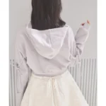 Suyunn（スユン）緞帶蕾絲荷葉邊連帽上衣