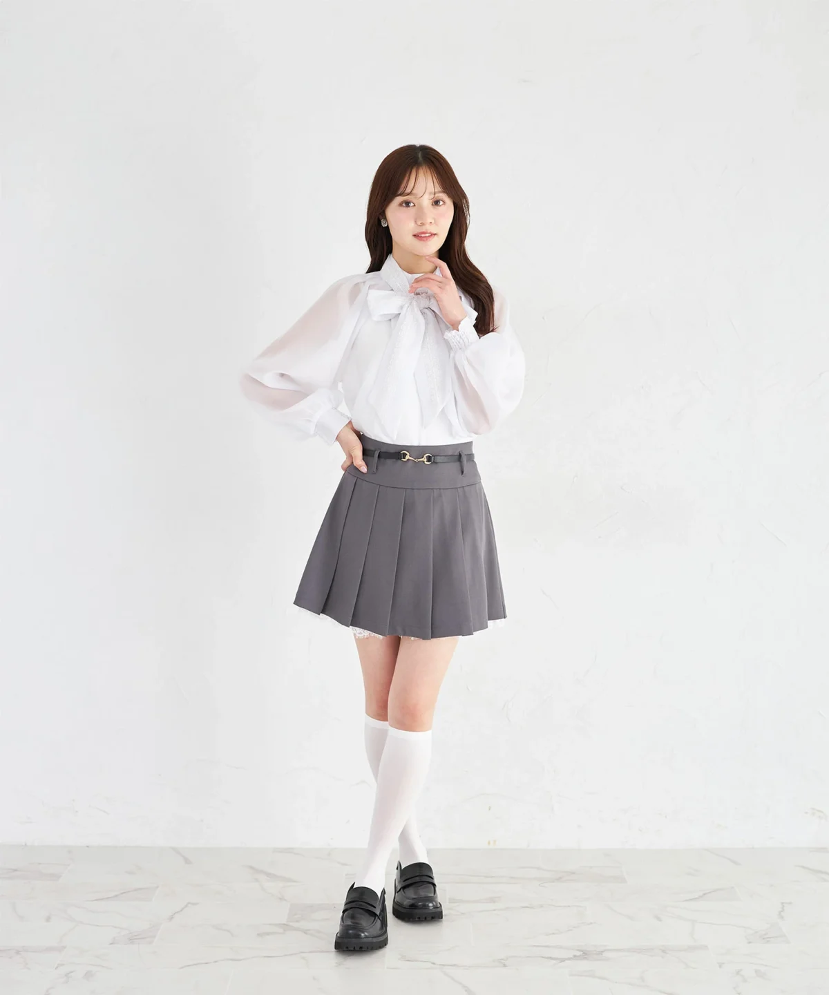 【tocco closet】下擺蕾絲內搭短褲式百褶裙（附腰帶）
