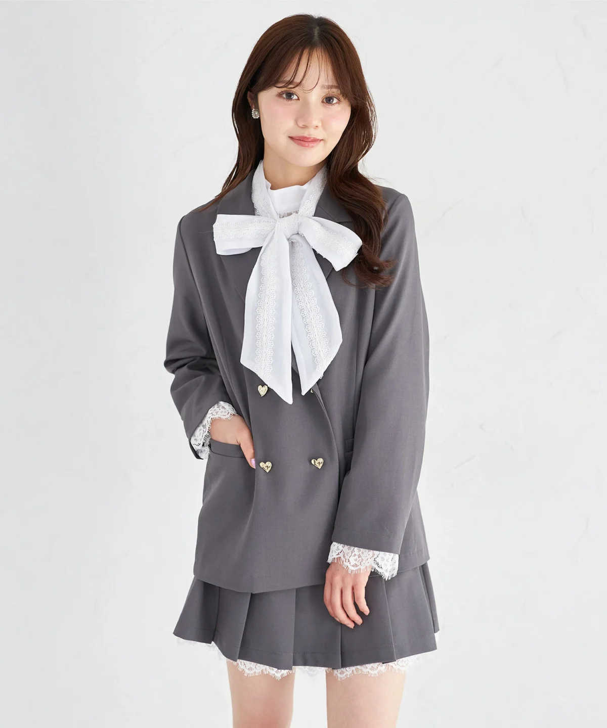 【tocco closet】下擺蕾絲內搭短褲式百褶裙（附腰帶）