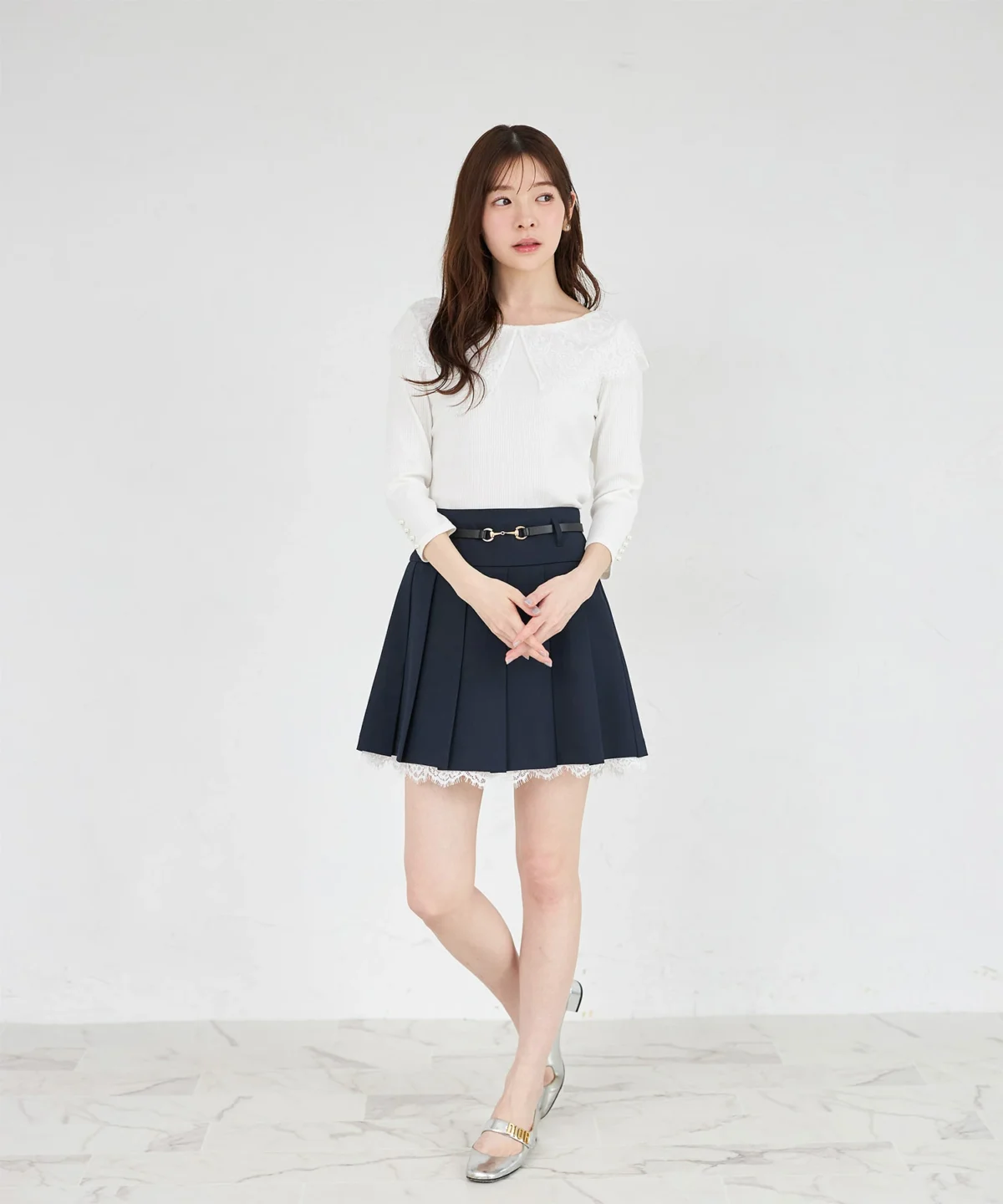 【tocco closet】下擺蕾絲內搭短褲式百褶裙（附腰帶）