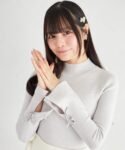 日本新入荷 Suyunn 緞帶刺繡喇叭袖高領薄針織上衣 現貨