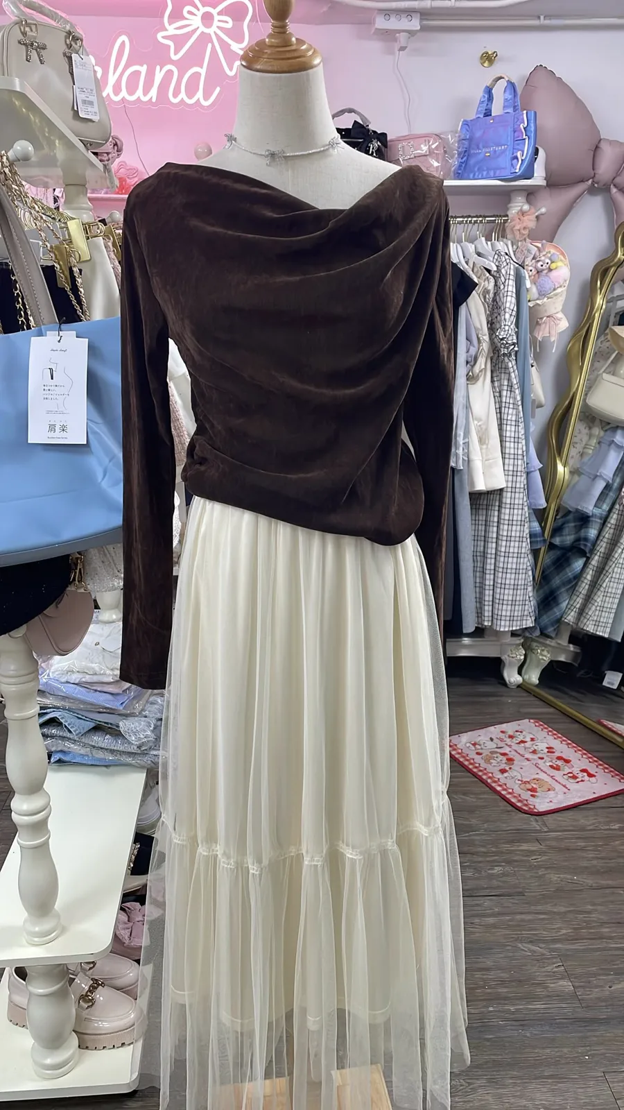 質感 v領絲絨款 top 現貨