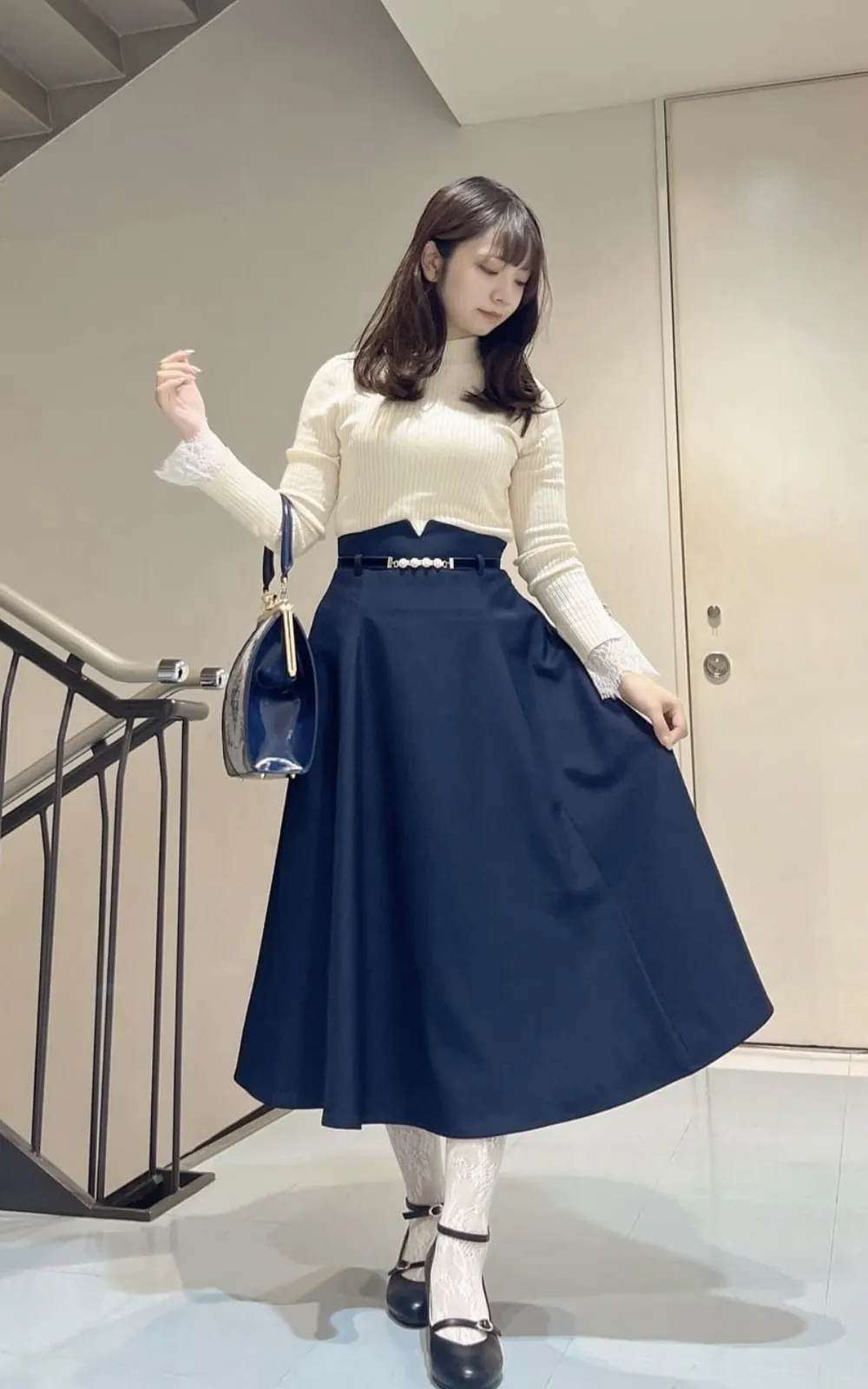 日本 an another angelus 顯瘦彈力直紋針織喱士top Lace-trimmed ribbed knit pullover 現貨