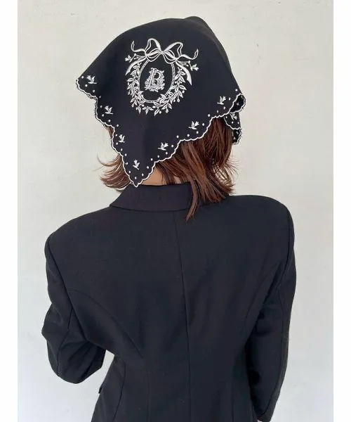 LILY BROWN 刺繡2 ways scarf (black)