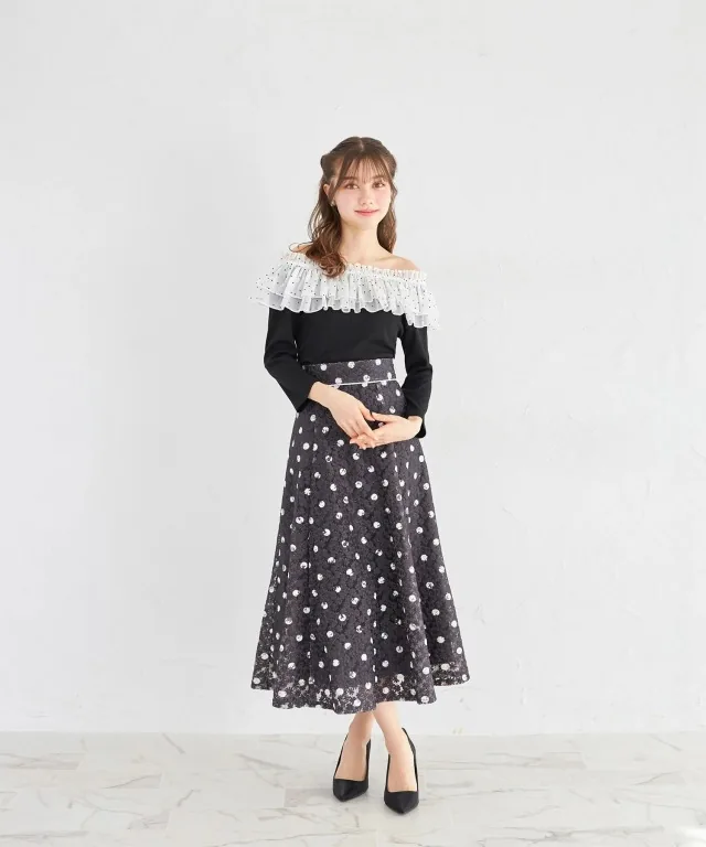 日本 Tocco Closet 中袖 2 ways 一字領波點花邊 top 着こなし広がる2WAY仕様♪ドットフリル付きリブカットプルオーバー 現貨